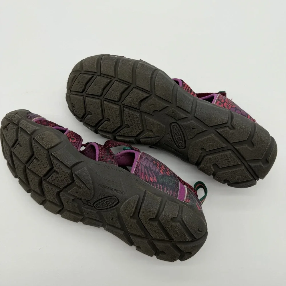 KEEN Girls Seacamp II CNX Waterproof Hiking Sandals Purple & Red Size 5